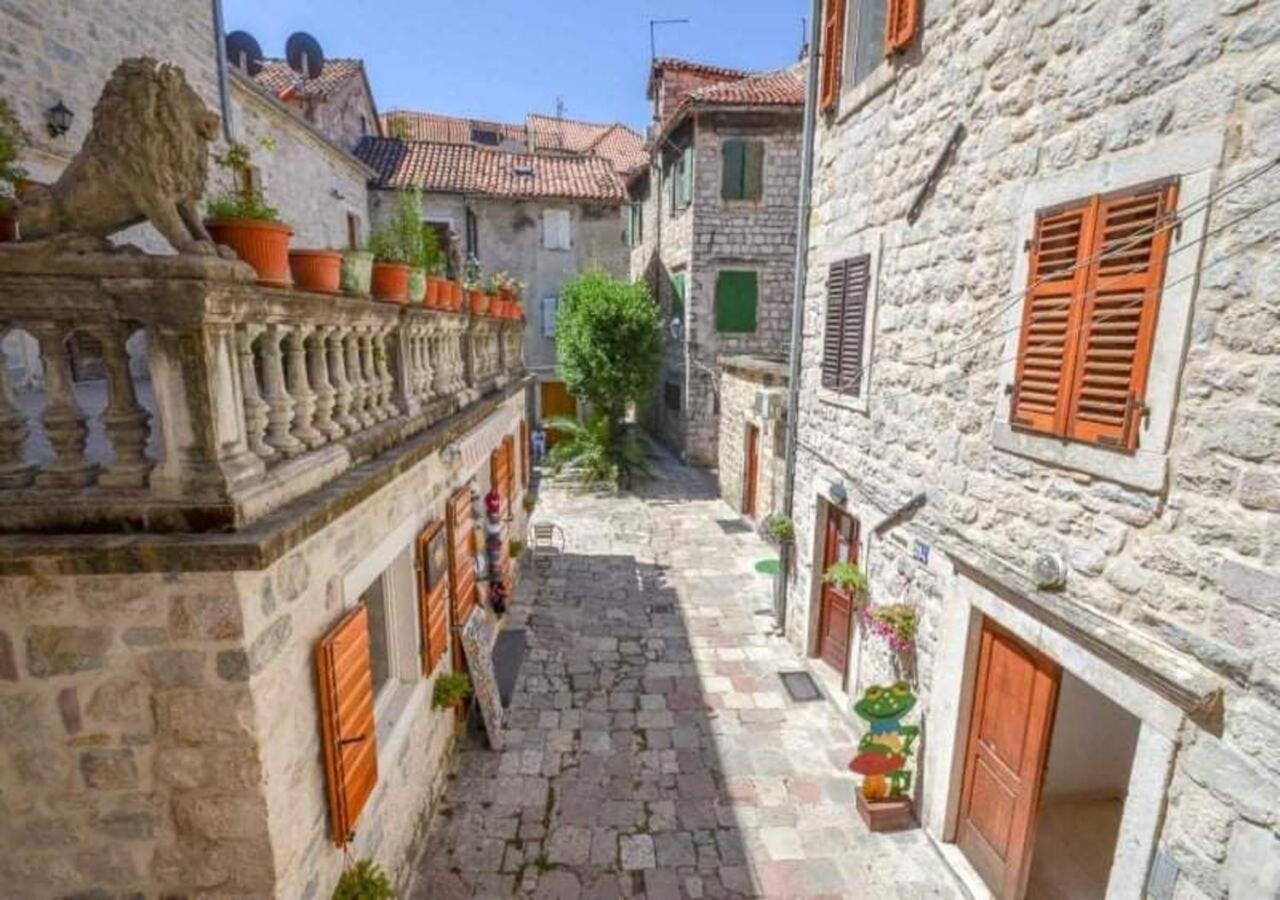 Sunstone Apartments Kotor Exteriör bild