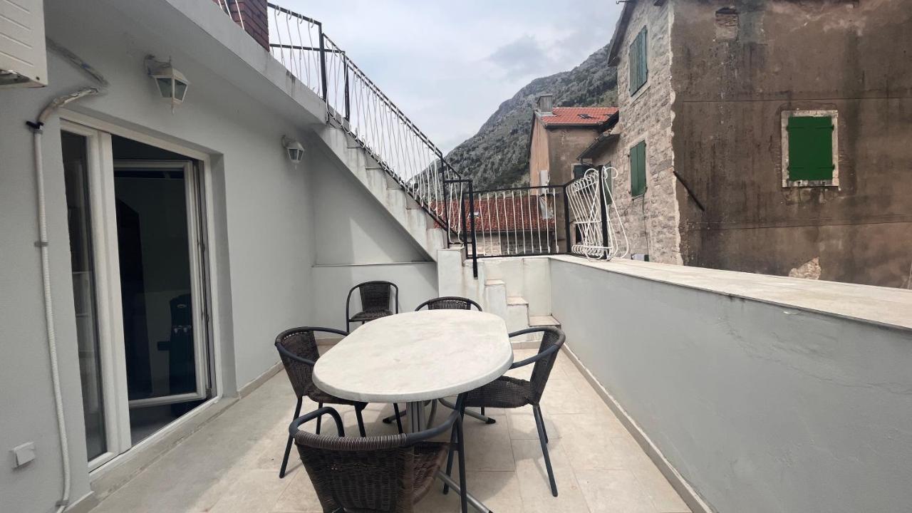 Sunstone Apartments Kotor Exteriör bild